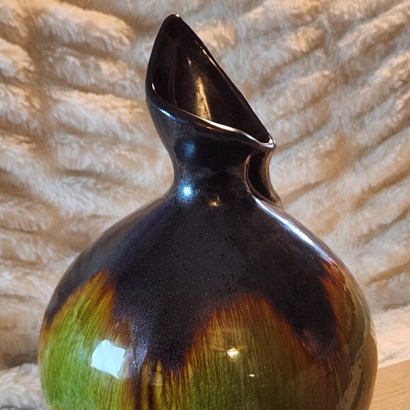 Vintage Art Deco 7.50" L x 7.50" W x 10.50" H (Green & Brown) Drip Glaze Vase - Picture 1 of 10